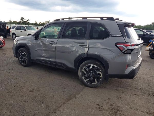 2025 SUBARU FORESTER Limited Base