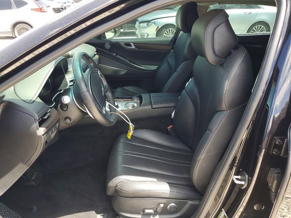 2023 GENESIS G80