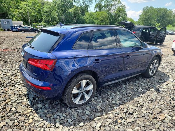 2020 AUDI Q5 quattro Premium