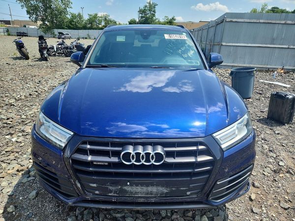 2020 AUDI Q5 quattro Premium