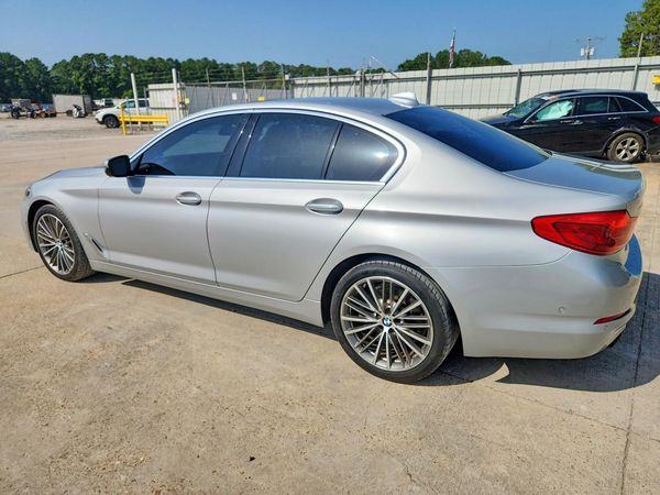 2018 BMW 530