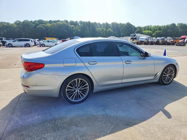 2018 BMW 530
