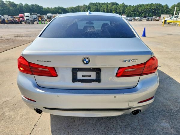 2018 BMW 530