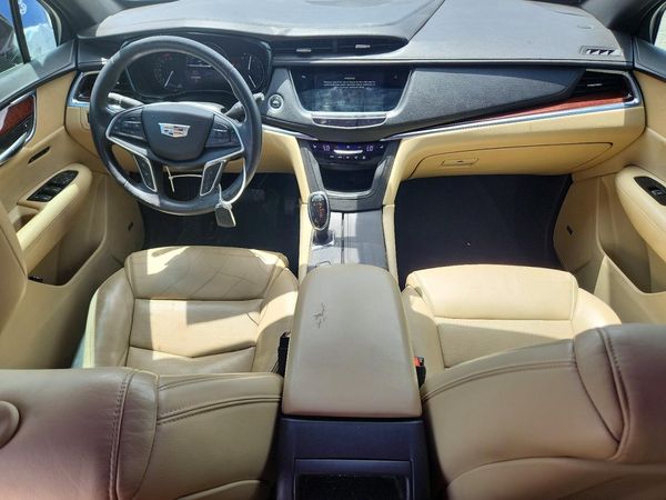 2018 CADILLAC XT5 Luxury