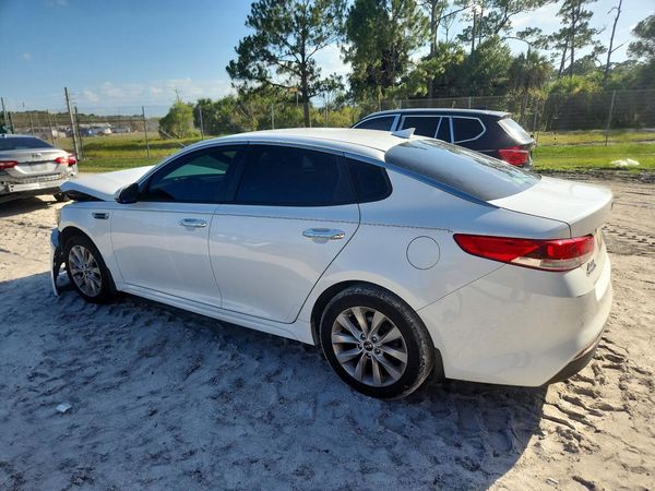 2018 KIA OPTIMA LX