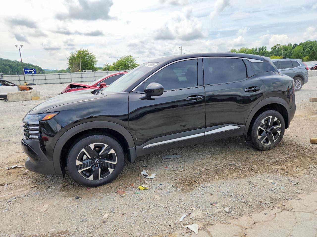 2025 NISSAN KICKS
