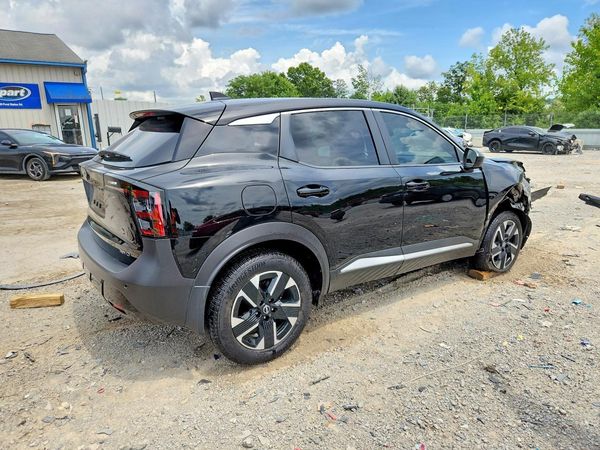 2025 NISSAN KICKS