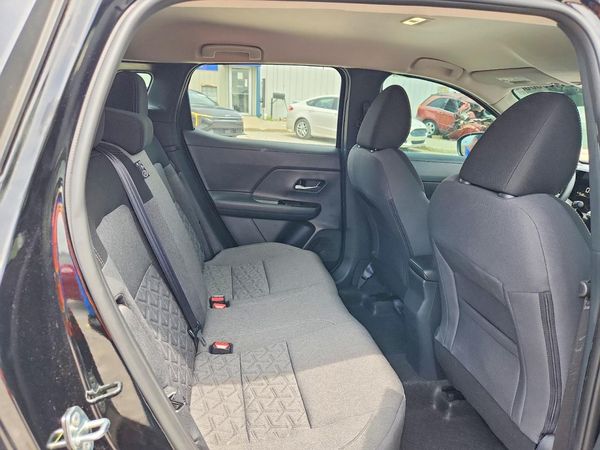 2025 NISSAN KICKS