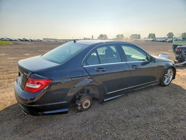 2013 MERCEDES-BENZ C C300
