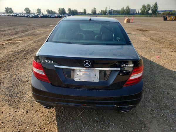 2013 MERCEDES-BENZ C C300