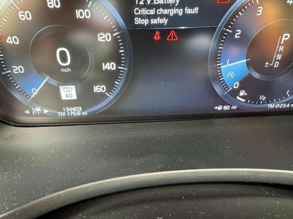 2016 VOLVO XC90 SV42 Momentum