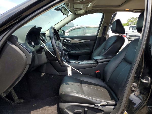 2014 INFINITI Q50 — DENT
