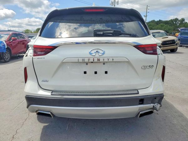 2021 INFINITI QX50 Essential
