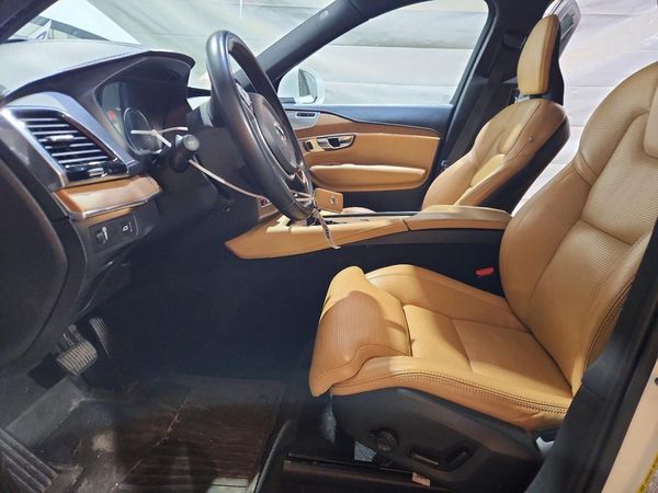 2019 VOLVO XC90 Inscription