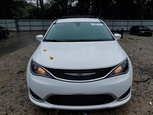 2019 CHRYSLER PACIFICA
