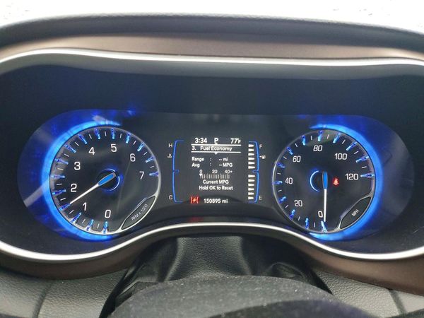 2019 CHRYSLER PACIFICA