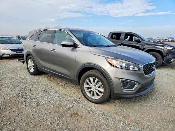 2016 KIA SORENTO L / LX