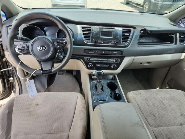 2016 KIA SEDONA L - Low level