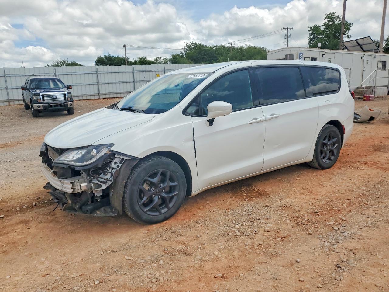 2019 CHRYSLER PACIFICA Touring Plus
