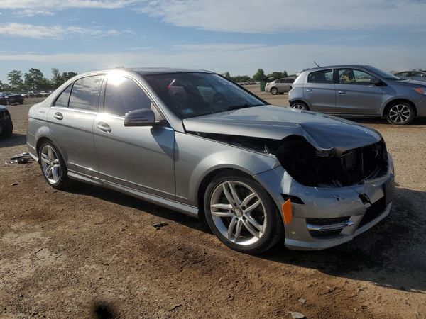 2013 MERCEDES-BENZ C