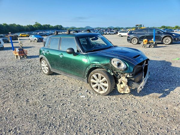 2015 MINI COOPER