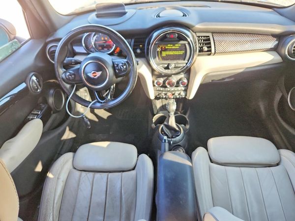 2015 MINI COOPER