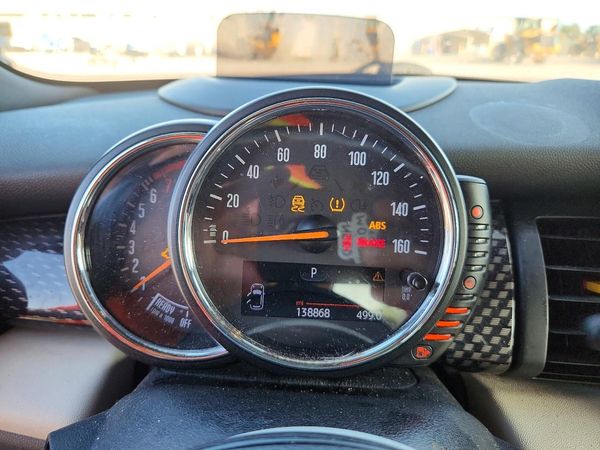 2015 MINI COOPER