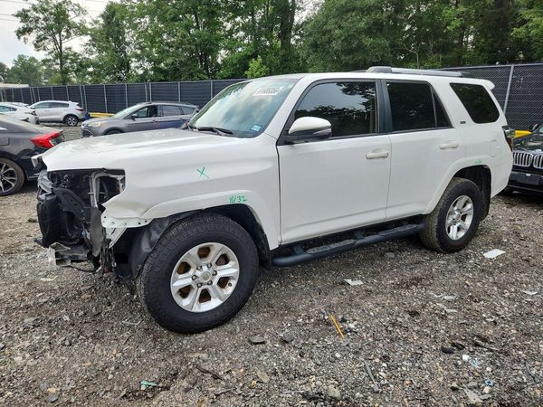 2022 TOYOTA 4RUNNER SR5 Prem