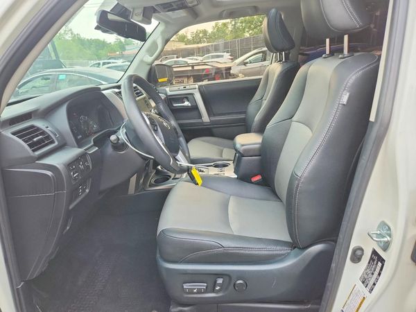 2022 TOYOTA 4RUNNER SR5 Prem