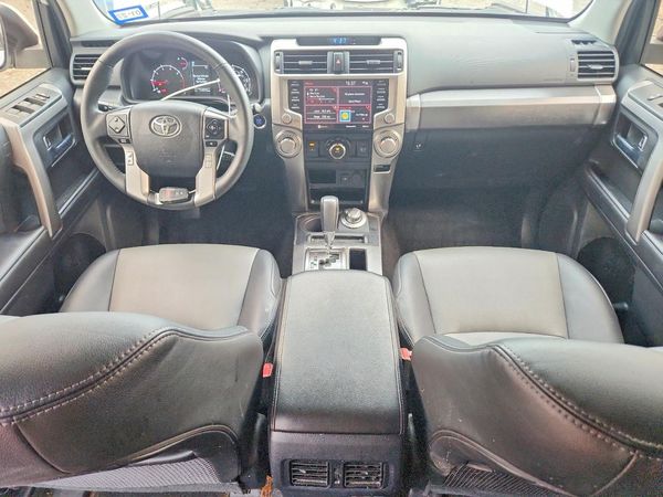 2022 TOYOTA 4RUNNER SR5 Prem