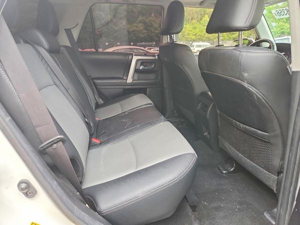 2022 TOYOTA 4RUNNER SR5 Prem