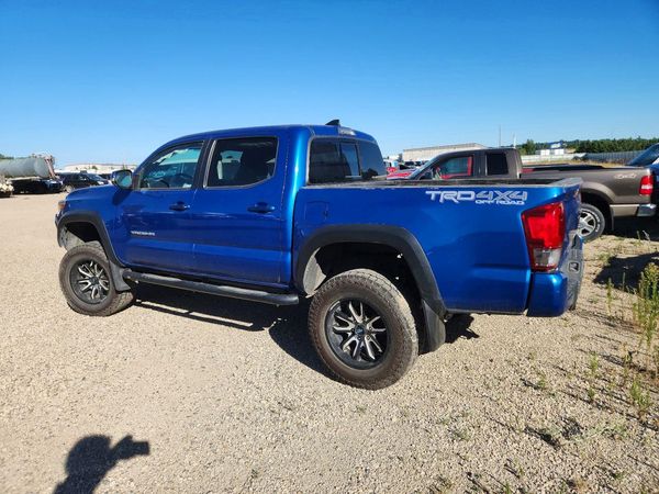 2017 TOYOTA TACOMA