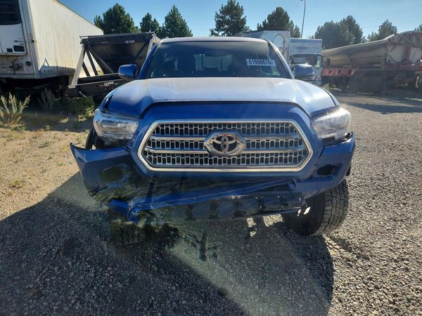2017 TOYOTA TACOMA