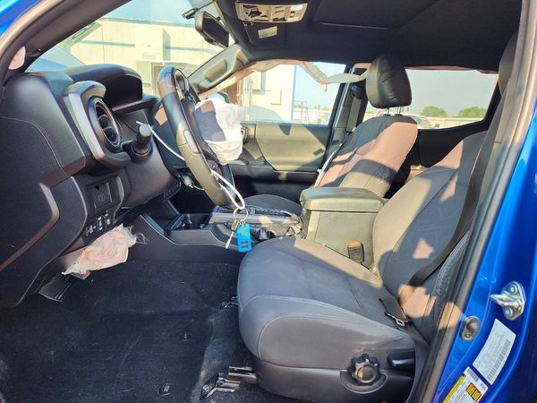 2017 TOYOTA TACOMA