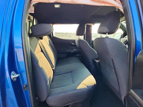 2017 TOYOTA TACOMA