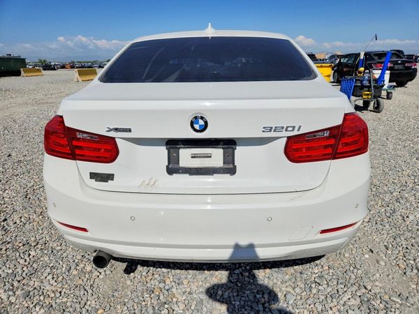 2015 BMW 320