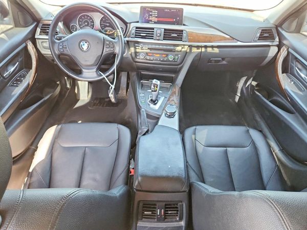 2015 BMW 320
