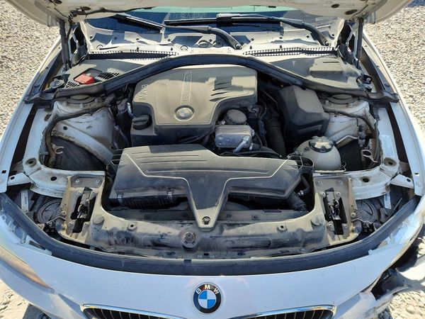 2015 BMW 320