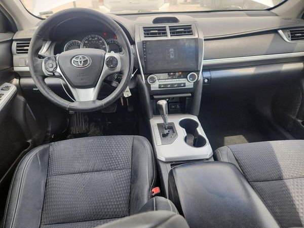 2014 TOYOTA CAMRY