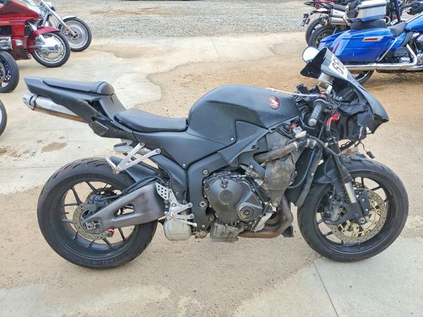 2019 HONDA CBR CYCLE