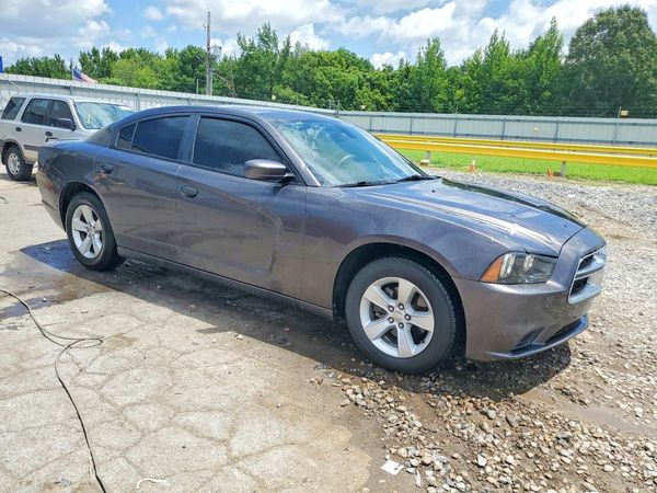 2014 DODGE CHARGER SE
