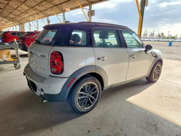 2016 MINI COOPER