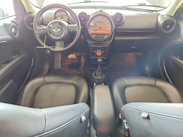 2016 MINI COOPER