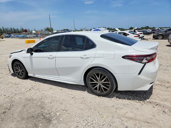 2022 TOYOTA CAMRY
