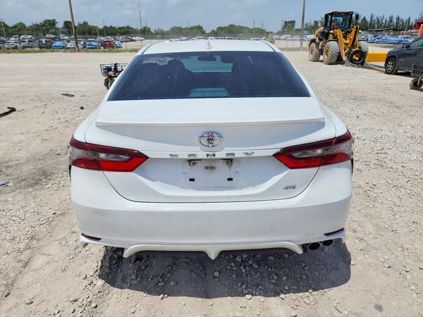 2022 TOYOTA CAMRY