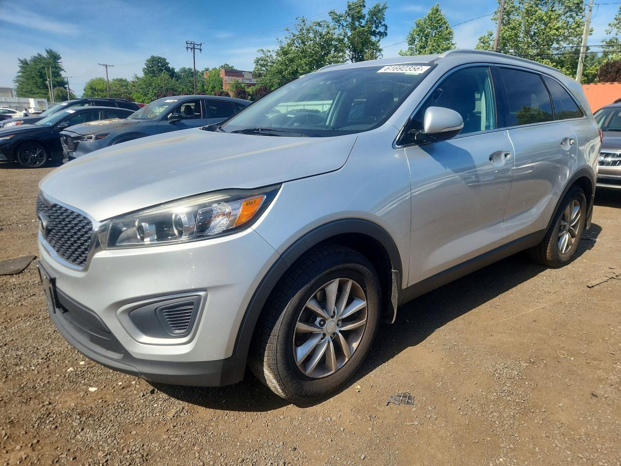 2017 KIA SORENTO L, LX