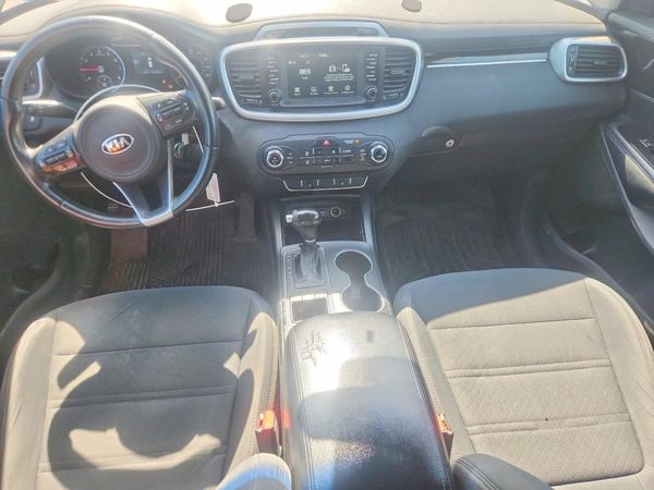 2017 KIA SORENTO L, LX