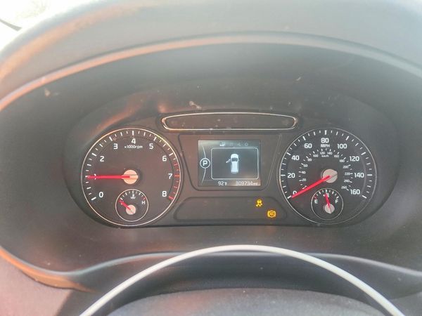 2017 KIA SORENTO L, LX