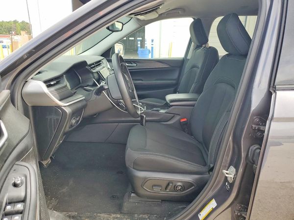 2023 JEEP GRAND CHEROKEE L LAREDO 4X2