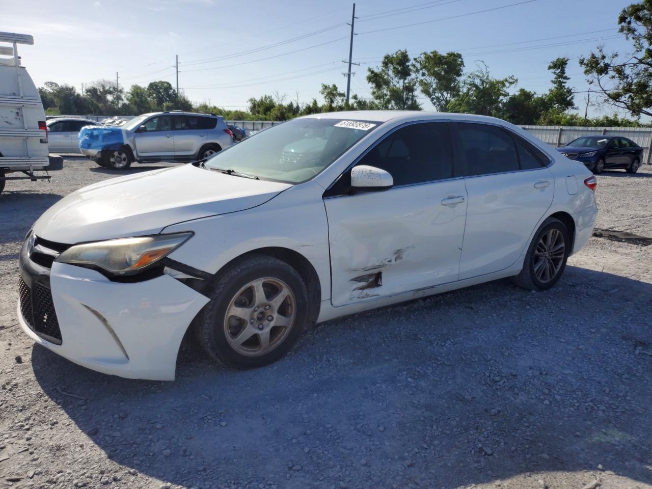2016 TOYOTA CAMRY